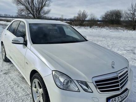 Білий Мерседес Е-Клас, об'ємом двигуна 2.14 л та пробігом 238 тис. км за 11600 $, фото 1 на Automoto.ua