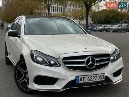 Мерседес Е-Клас 2011 у Дніпро (Дніпропетровську) на Automoto.ua Білий Мерседес Е-Клас, об'ємом двигуна 2.14 л та пробігом 170 тис. км за 16900 $, фото 1 на Automoto.ua