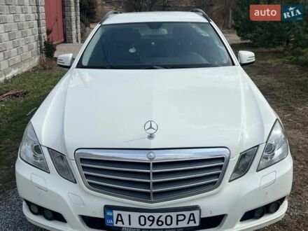 Білий Мерседес Е-Клас, об'ємом двигуна 2.14 л та пробігом 256 тис. км за 10499 $, фото 1 на Automoto.ua