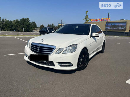 Мерседес Е-Клас 2012 у Рівному на Automoto.ua Білий Мерседес Е-Клас, об'ємом двигуна 3 л та пробігом 451 тис. км за 15299 $, фото 1 на Automoto.ua