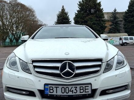 Білий Мерседес Е-Клас, об'ємом двигуна 3.5 л та пробігом 0 тис. км за 21000 $, фото 1 на Automoto.ua