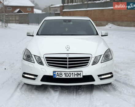 Белый Мерседес Е-Класс, объемом двигателя 2.2 л и пробегом 365 тыс. км за 14900 $, фото 1 на Automoto.ua