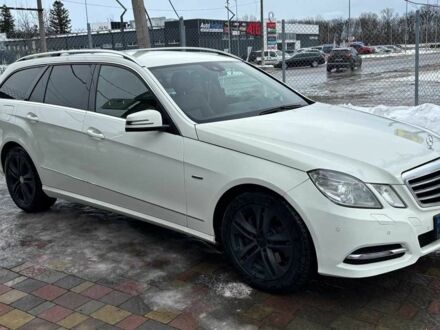 Білий Мерседес Е-Клас, об'ємом двигуна 0 л та пробігом 290 тис. км за 290 $, фото 1 на Automoto.ua