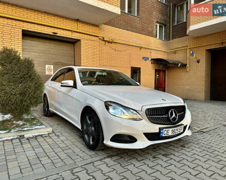 Белый Мерседес Е-Класс, объемом двигателя 2.14 л и пробегом 250 тыс. км за 15500 $, фото 1 на Automoto.ua