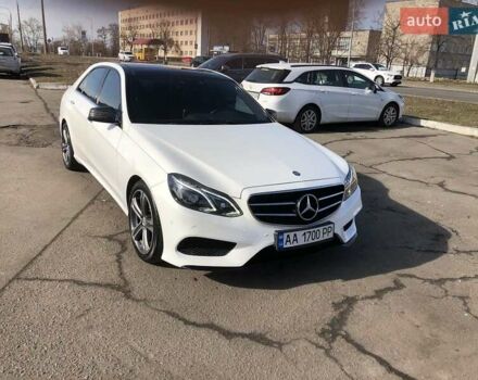 Білий Мерседес Е-Клас, об'ємом двигуна 2.14 л та пробігом 205 тис. км за 15700 $, фото 1 на Automoto.ua