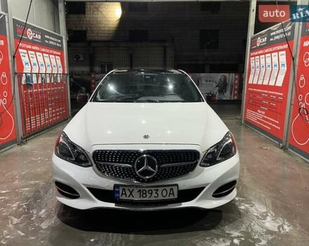 Білий Мерседес Е-Клас, об'ємом двигуна 1.99 л та пробігом 195 тис. км за 18800 $, фото 1 на Automoto.ua