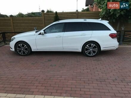 Білий Мерседес Е-Клас, об'ємом двигуна 2.2 л та пробігом 220 тис. км за 13500 $, фото 1 на Automoto.ua