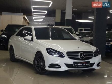 Білий Мерседес Е-Клас, об'ємом двигуна 2.14 л та пробігом 461 тис. км за 15999 $, фото 1 на Automoto.ua