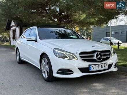 Мерседес Е-Класс 2014 в Ивано-Франковске на Automoto.ua Белый Мерседес Е-Класс, объемом двигателя 1.99 л и пробегом 213 тыс. км за 18900 $, фото 1 на Automoto.ua