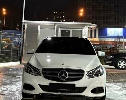 Білий Мерседес Е-Клас, об'ємом двигуна 2.14 л та пробігом 230 тис. км за 17500 $, фото 1 на Automoto.ua