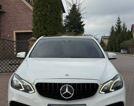 Белый Мерседес Е-Класс, объемом двигателя 3.5 л и пробегом 175 тыс. км за 19999 $, фото 1 на Automoto.ua