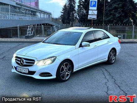 Білий Мерседес Е-Клас, об'ємом двигуна 2.1 л та пробігом 157 тис. км за 17999 $, фото 1 на Automoto.ua