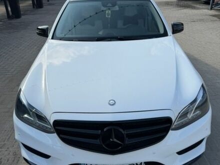 Белый Мерседес Е-Класс, объемом двигателя 1.99 л и пробегом 114 тыс. км за 22500 $, фото 1 на Automoto.ua
