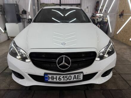 Білий Мерседес Е-Клас, об'ємом двигуна 2.2 л та пробігом 244 тис. км за 18500 $, фото 1 на Automoto.ua
