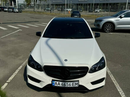 Мерседес Е-Класс 2015 в Киеве на Automoto.ua Белый Мерседес Е-Класс, объемом двигателя 1.99 л и пробегом 165 тыс. км за 22000 $, фото 1 на Automoto.ua