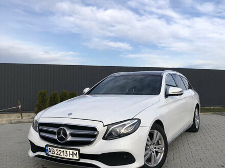 Белый Мерседес Е-Класс, объемом двигателя 1.95 л и пробегом 245 тыс. км за 20999 $, фото 1 на Automoto.ua