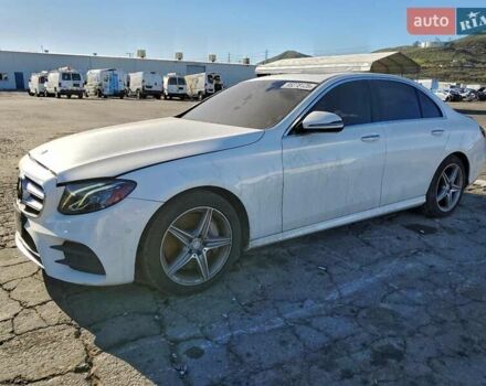 Белый Мерседес Е-Класс, объемом двигателя 3.5 л и пробегом 120 тыс. км за 7400 $, фото 1 на Automoto.ua
