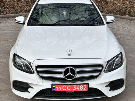 Мерседес Е-Класс 2017 в Тернополе на Automoto.ua Белый Мерседес Е-Класс, объемом двигателя 2 л и пробегом 30 тыс. км за 42000 $, фото 1 на Automoto.ua