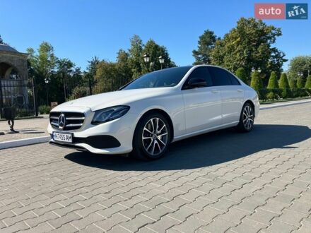 Белый Мерседес Е-Класс, объемом двигателя 2.99 л и пробегом 122 тыс. км за 40500 $, фото 1 на Automoto.ua