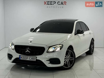 Белый Мерседес Е-Класс, объемом двигателя 3 л и пробегом 188 тыс. км за 31500 $, фото 1 на Automoto.ua