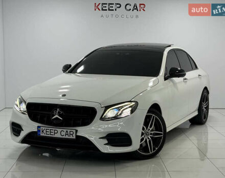 Белый Мерседес Е-Класс, объемом двигателя 3 л и пробегом 188 тыс. км за 31500 $, фото 1 на Automoto.ua