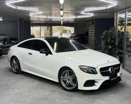 Белый Мерседес Е-Класс, объемом двигателя 3 л и пробегом 86 тыс. км за 32900 $, фото 1 на Automoto.ua