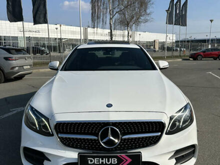 Білий Мерседес Е-Клас, об'ємом двигуна 1.99 л та пробігом 94 тис. км за 30777 $, фото 1 на Automoto.ua