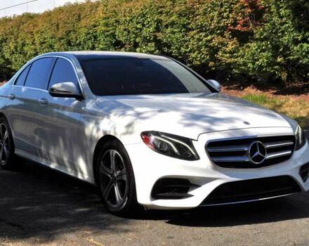 Білий Мерседес Е-Клас, об'ємом двигуна 2 л та пробігом 32 тис. км за 7600 $, фото 1 на Automoto.ua