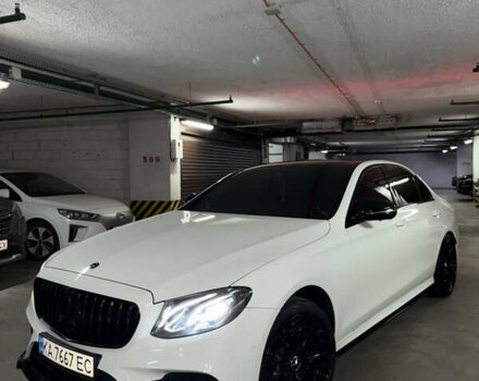 Белый Мерседес Е-Класс, объемом двигателя 1.95 л и пробегом 71 тыс. км за 42300 $, фото 1 на Automoto.ua