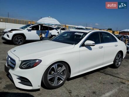 Белый Мерседес Е-Класс, объемом двигателя 1.99 л и пробегом 85 тыс. км за 11000 $, фото 1 на Automoto.ua