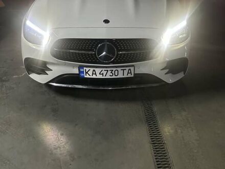 Белый Мерседес Е-Класс, объемом двигателя 1.99 л и пробегом 96 тыс. км за 43333 $, фото 1 на Automoto.ua