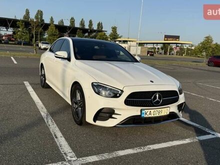Мерседес Е-Класс 2022 в Киеве на Automoto.ua Белый Мерседес Е-Класс, объемом двигателя 2 л и пробегом 63 тыс. км за 60000 $, фото 1 на Automoto.ua