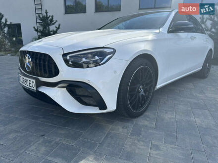 Белый Мерседес Е-Класс, объемом двигателя 1.99 л и пробегом 67 тыс. км за 59000 $, фото 1 на Automoto.ua