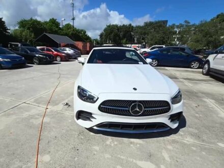 Белый Мерседес Е-Класс, объемом двигателя 0 л и пробегом 26 тыс. км за 83000 $, фото 1 на Automoto.ua