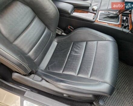 Бежевый Мерседес Е-Класс, объемом двигателя 2.99 л и пробегом 202 тыс. км за 15000 $, фото 25 на Automoto.ua