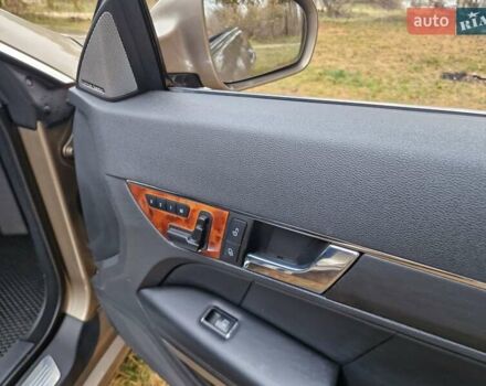 Бежевый Мерседес Е-Класс, объемом двигателя 2.99 л и пробегом 202 тыс. км за 15000 $, фото 23 на Automoto.ua