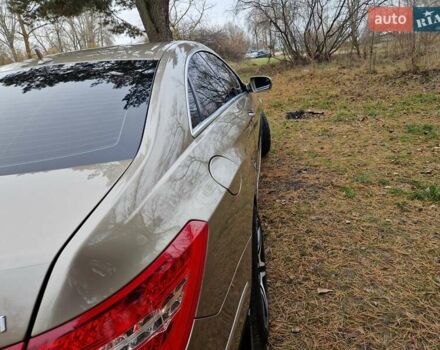 Бежевый Мерседес Е-Класс, объемом двигателя 2.99 л и пробегом 202 тыс. км за 15000 $, фото 15 на Automoto.ua