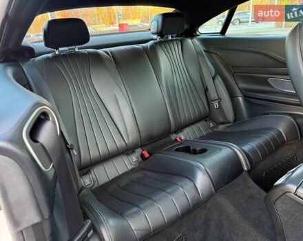 Бежевий Мерседес Е-Клас, об'ємом двигуна 2.99 л та пробігом 89 тис. км за 36990 $, фото 8 на Automoto.ua