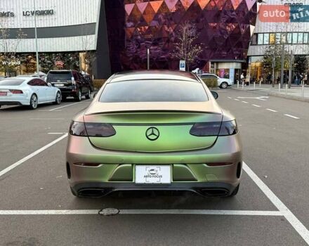 Бежевий Мерседес Е-Клас, об'ємом двигуна 2.99 л та пробігом 89 тис. км за 36990 $, фото 4 на Automoto.ua