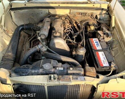 Бежевый Мерседес Е-Класс, объемом двигателя 2.4 л и пробегом 250 тыс. км за 4000 $, фото 7 на Automoto.ua