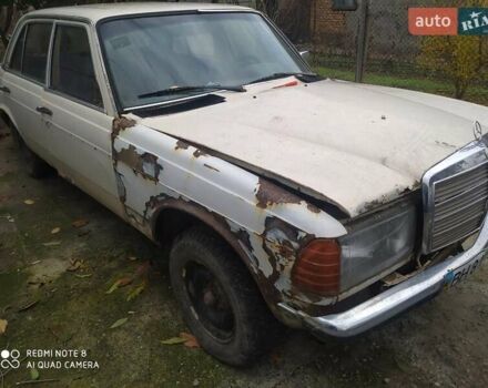 Бежевый Мерседес Е-Класс, объемом двигателя 2.4 л и пробегом 999 тыс. км за 600 $, фото 3 на Automoto.ua