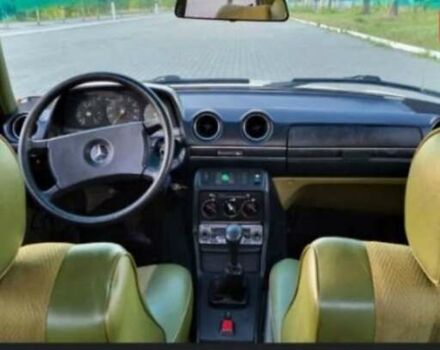 Бежевый Мерседес Е-Класс, объемом двигателя 1.99 л и пробегом 335 тыс. км за 1500 $, фото 3 на Automoto.ua