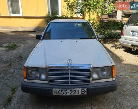 Бежевый Мерседес Е-Класс, объемом двигателя 2 л и пробегом 400 тыс. км за 2700 $, фото 1 на Automoto.ua