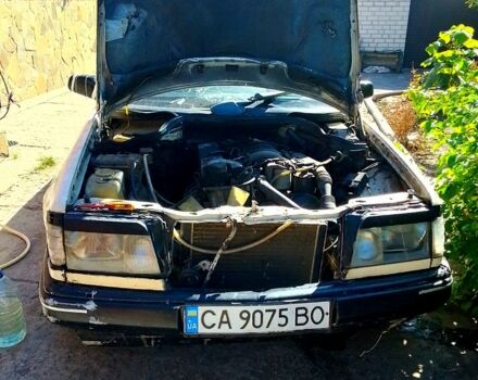 Бежевый Мерседес Е-Класс, объемом двигателя 2 л и пробегом 493 тыс. км за 1500 $, фото 1 на Automoto.ua