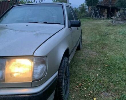 Бежевый Мерседес Е-Класс, объемом двигателя 2 л и пробегом 420 тыс. км за 1400 $, фото 1 на Automoto.ua