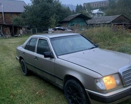 Бежевый Мерседес Е-Класс, объемом двигателя 2 л и пробегом 420 тыс. км за 1400 $, фото 15 на Automoto.ua