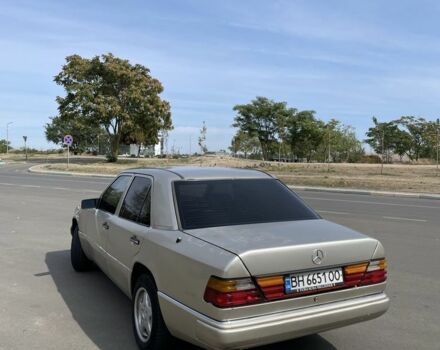 Бежевый Мерседес Е-Класс, объемом двигателя 3 л и пробегом 40 тыс. км за 2000 $, фото 1 на Automoto.ua