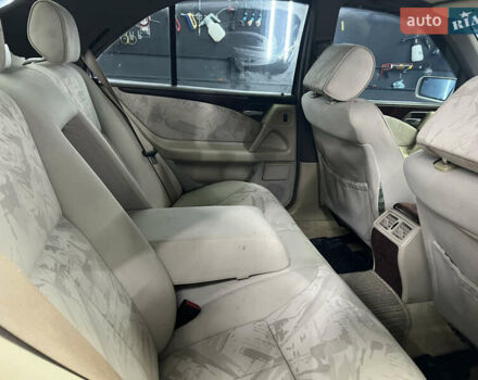 Бежевий Мерседес Е-Клас, об'ємом двигуна 2.3 л та пробігом 280 тис. км за 3300 $, фото 3 на Automoto.ua