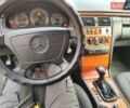 Бежевий Мерседес Е-Клас, об'ємом двигуна 2.2 л та пробігом 446 тис. км за 1500 $, фото 8 на Automoto.ua