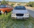 Мерседес Е-Класс 1999 в Умани на Automoto.ua Бежевый Мерседес Е-Класс, объемом двигателя 2.1 л и пробегом 3 тыс. км за 3100 $, фото 1 на Automoto.ua